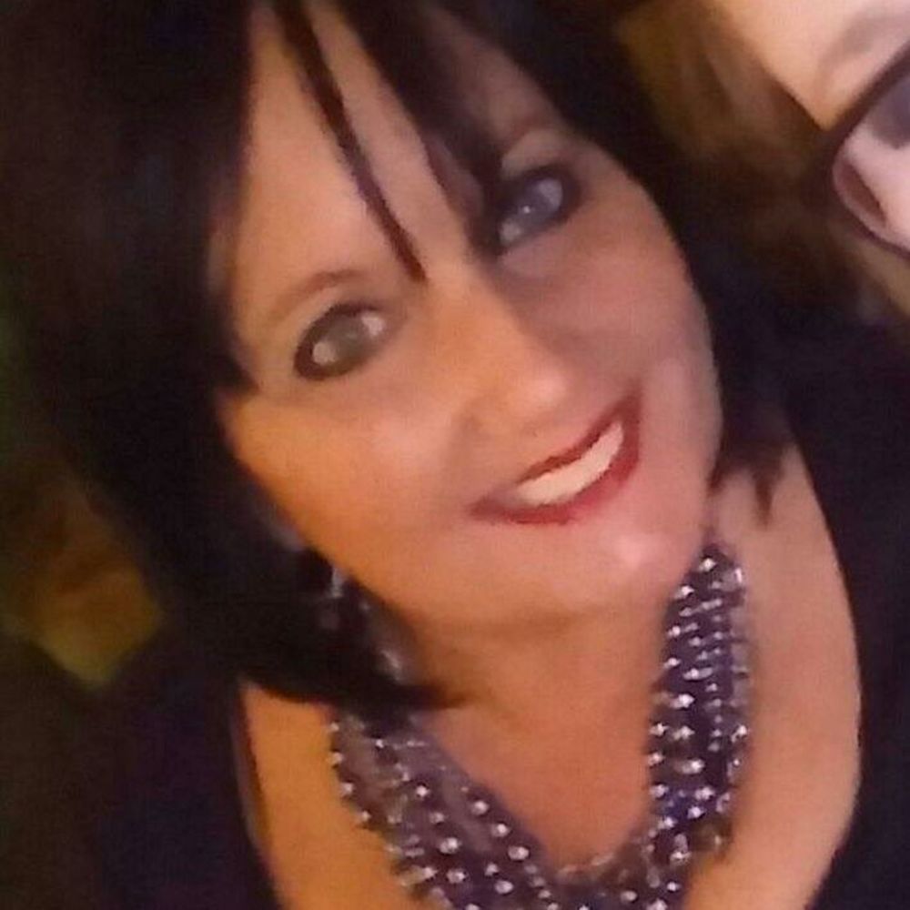 Meet your Posher, Corina